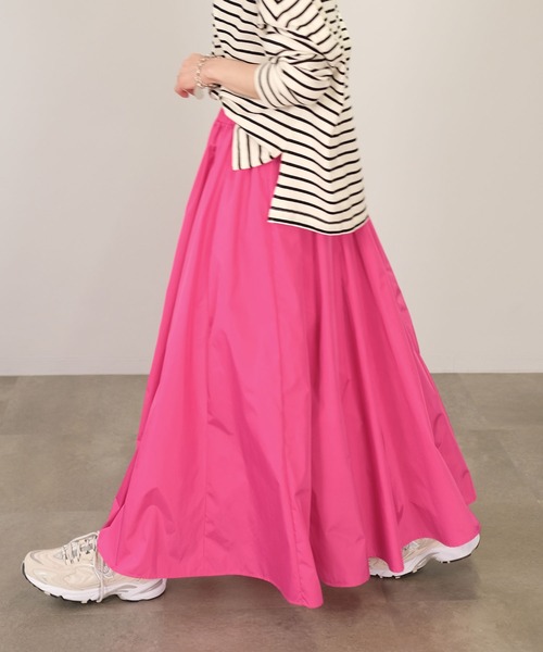 ＡＮＤＪ（アンドジェイ）の「タフタマキシフレアスカート（スカート・レディース・ブラック/ピンク/イエロー系その他/ブルー/グリーン・M）」の5枚目の写真