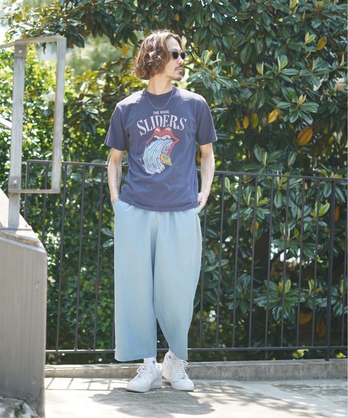 roial(ロイアル)の「DESIGN TEE/ROIAL(ロイアル)半袖Tシャツ(Tシャツ/カットソー・メンズ・ナチュラル/ブラック/ネイビー・LARGE/MEDIUM)」の4枚目の写真