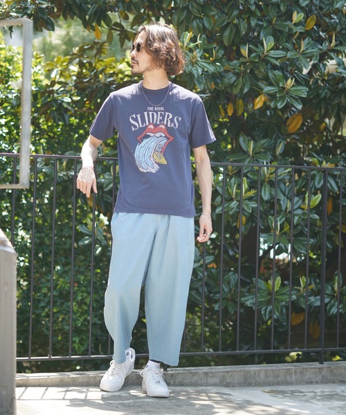 roial(ロイアル)の「DESIGN TEE/ROIAL(ロイアル)半袖Tシャツ(Tシャツ/カットソー・メンズ・ナチュラル/ブラック/ネイビー・LARGE/MEDIUM)」の5枚目の写真