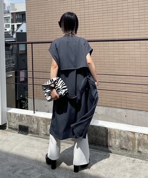 PAGEBOY（ページボーイ）の「トレンチロングジレ（その他