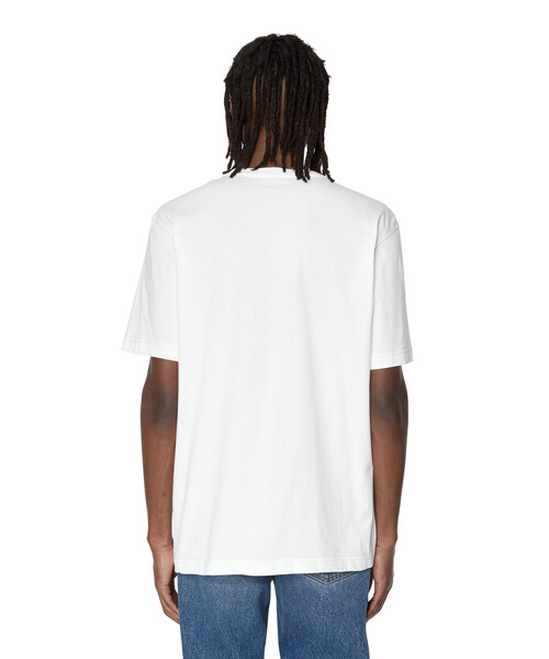 DIESEL(ディーゼル)の「メンズ Tシャツ ロゴ(Tシャツ/カットソー・メンズ・ブルー・LARGE/X-LARGE/SMALL/MEDIUM/XXX-LARGE/XX-LARGE/X-SMALL)」の4枚目の写真