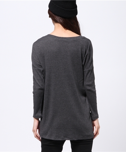 AZUL by moussy（アズールバイマウジー）の「ワイドリブテレコショートドルマン長袖PO（Tシャツ/カットソー・レディース・オフホワイト/ライトブラック・SMALL/MEDIUM）」の5枚目の写真