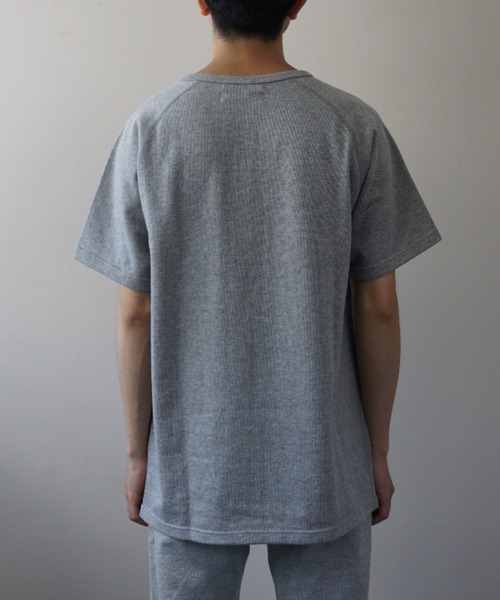 LOCALINA(ロカリナ)の「flat seam henry tee(Tシャツ/カットソー・メンズ・グレー・1)」の5枚目の写真
