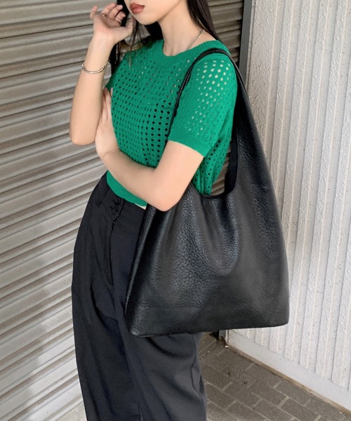 LVEU.（ラブユ.）の「【LVEU.】ワンショルダーシンプルトートバッグ / バッグ 鞄 BAG トート シンプル 合皮  合皮 ブラック（トートバッグ・レディース・ブラック・FREE）」の16枚目の写真