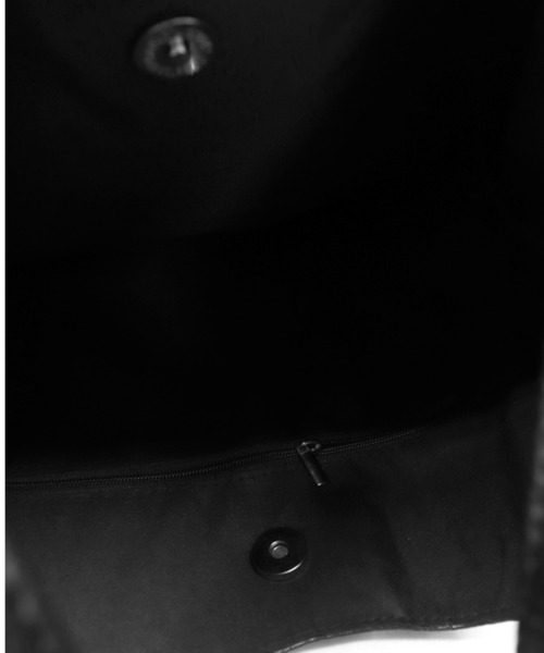 LVEU.（ラブユ.）の「【LVEU.】ワンショルダーシンプルトートバッグ / バッグ 鞄 BAG トート シンプル 合皮  合皮 ブラック（トートバッグ・レディース・ブラック・FREE）」の17枚目の写真