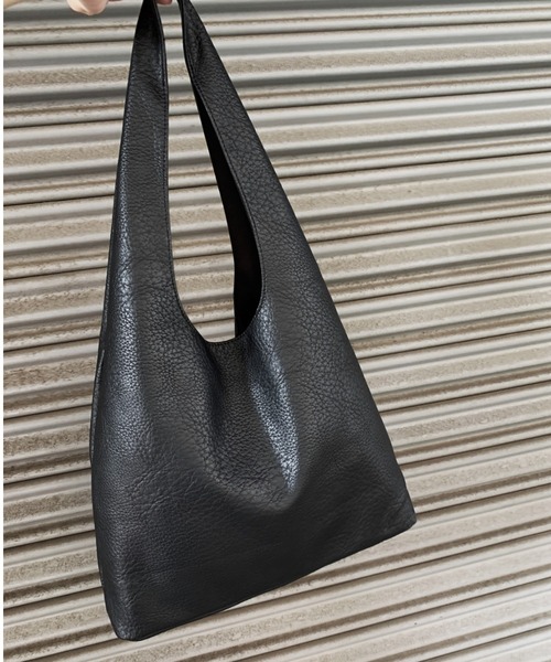 LVEU.（ラブユ.）の「【LVEU.】ワンショルダーシンプルトートバッグ / バッグ 鞄 BAG トート シンプル 合皮  合皮 ブラック（トートバッグ・レディース・ブラック・FREE）」の20枚目の写真