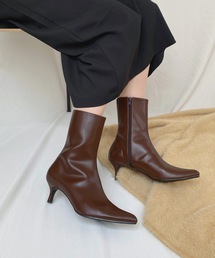 ポインテッドトゥ ショートブーツ (5.5cmヒール)