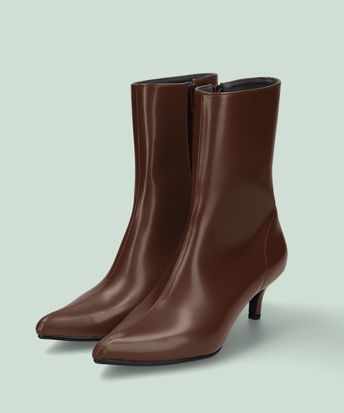 MAMIAN(マミアン)の「ポインテッドトゥ ショートブーツ (5.5cmヒール)(ブーツ・レディース・ブラック/ブラック系その他/ダークブラウン/ベージュ系その他/レンガ・L/LL/M/S)」の17枚目の写真