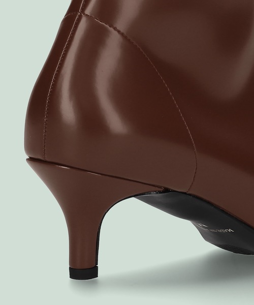 MAMIAN(マミアン)の「ポインテッドトゥ ショートブーツ (5.5cmヒール)(ブーツ・レディース・ブラック/ブラック系その他/ダークブラウン/ベージュ系その他/レンガ・L/LL/M/S)」の19枚目の写真