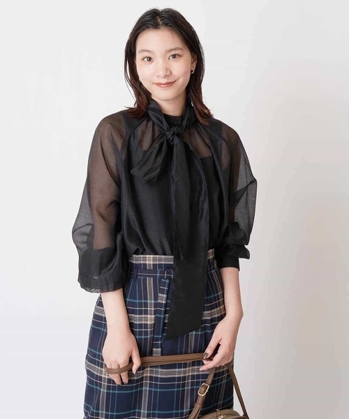 a.v.v（アーヴェヴェ）の「【マルチウェイ】リボンボウタイ付きシアーブラウス（シャツ/ブラウス・レディース・ピンク/ブラック/ベージュ・38/40/36/42/34）」の22枚目の写真