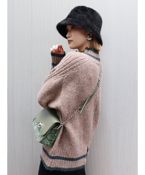 CHANEL ベージュファーバケットハット