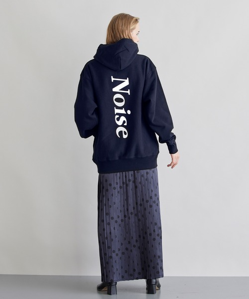 NOISE MAKER(ノイズメーカー)の「バックロゴプリントパーカー(裏起毛)(パーカー・レディース・グレー/ブラック/ネイビー・36/38)」の15枚目の写真