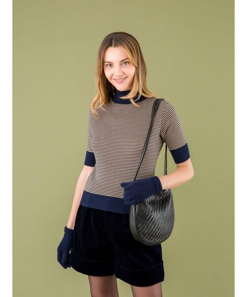 agnes b.（アニエスベー）の「JHY5 TS ボーダーハイネックプルオーバー（ニット/セーター・レディース・ゴールド・1/3/2）」の3枚目の写真