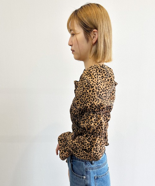 Kotoe(コトエ)の「レオパード柄 シャーリング ギャザーシャツ トップス ひょう柄 キャンディスリーブブラウス(シャツ/ブラウス・レディース・レオパード・M/L)」の17枚目の写真