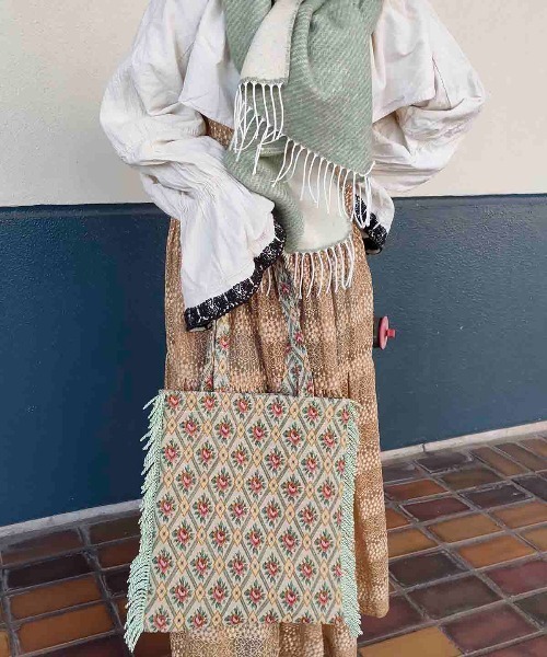 Casselini（キャセリーニ）の「Casselini(キャセリーニ)フラワージャガードトート（トートバッグ・レディース・ブラウン/イエロー/ブルー/アイボリー・FREE）」の4枚目の写真