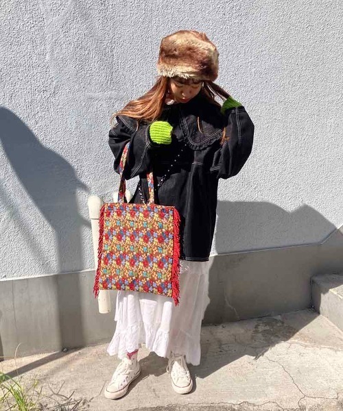 Casselini（キャセリーニ）の「Casselini(キャセリーニ)フラワージャガードトート（トートバッグ・レディース・ブラウン/イエロー/ブルー/アイボリー・FREE）」の20枚目の写真