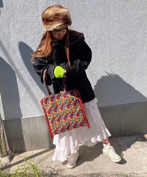 Casselini（キャセリーニ）の「Casselini(キャセリーニ)フラワージャガードトート（トートバッグ・レディース・ブラウン/イエロー/ブルー/アイボリー・FREE）」の21枚目の写真