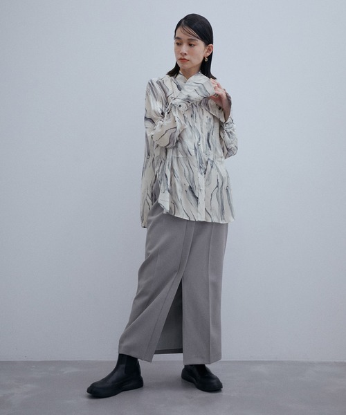 ADAM ET ROPE'(アダムエロペ)の「ステッチディテールロングシャツ(シャツ/ブラウス・レディース・ホワイト/ホワイト系その他・FREE)」の6枚目の写真