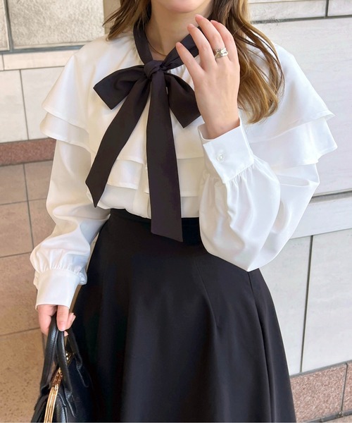 apres jour（アプレジュール）の「アソートラッフルボウタイブラウス【ZOZOTOWN限定アイテム】（シャツ/ブラウス・レディース・ホワイト系その他/チャコールグレー/オフホワイト・フリー/X-LARGE）」の11枚目の写真
