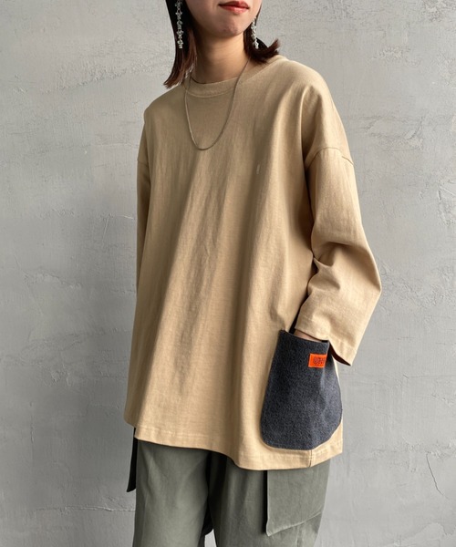 UNIVERSAL OVERALL（ユニバーサルオーバーオール）の「【FINEBOYS 9月号掲載】[UNIVERSAL OVERALL/ユニバーサルオーバーオール] 別注 7分袖 カバーオールTシャツ（Tシャツ/カットソー・レディース・ホワイト/ブラック/ベージュ/サックスブルー/オートミール・S/M/L）」の3枚目の写真