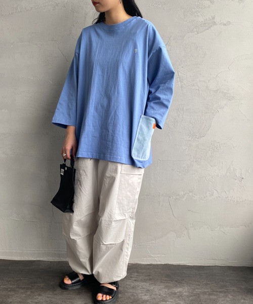 UNIVERSAL OVERALL（ユニバーサルオーバーオール）の「【FINEBOYS 9月号掲載】[UNIVERSAL OVERALL/ユニバーサルオーバーオール] 別注 7分袖 カバーオールTシャツ（Tシャツ/カットソー・レディース・ホワイト/ブラック/ベージュ/サックスブルー/オートミール・S/M/L）」の5枚目の写真