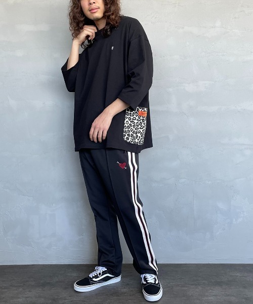 UNIVERSAL OVERALL（ユニバーサルオーバーオール）の「【FINEBOYS 9月号掲載】[UNIVERSAL OVERALL/ユニバーサルオーバーオール] 別注 7分袖 カバーオールTシャツ（Tシャツ/カットソー・レディース・ホワイト/ブラック/ベージュ/サックスブルー/オートミール・S/M/L）」の6枚目の写真