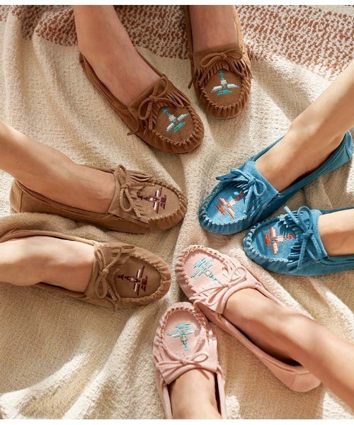 anap mimpi（アナップミンピ）の「イーグルオルテガ刺繍フリンジモカシンシューズ（モカシン/デッキシューズ・レディース・ピンク/ブラウン/ベージュ/ターコイズブルー・S/M/L/LL）」の3枚目の写真