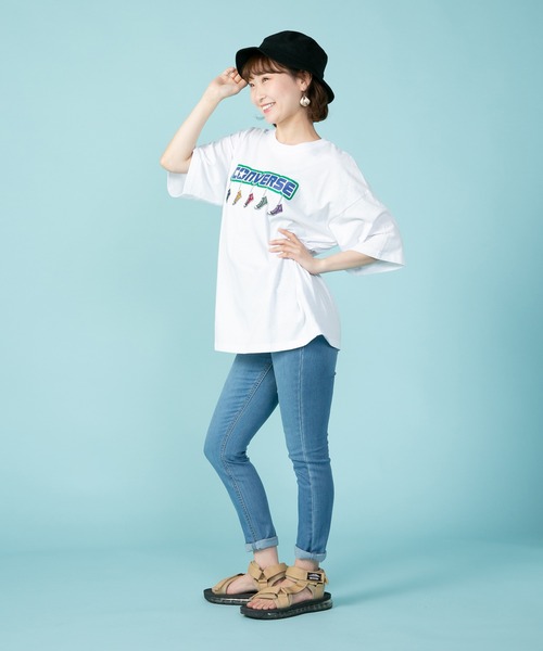 CONVERSE（コンバース）の「【CONVERSE/コンバース】5シューズ刺繍 Tシャツ　オールスター刺繍　ブランドロゴプリント（Tシャツ/カットソー・メンズ・オフホワイト/ダークグリーン/ホワイト・X-LARGE/MEDIUM/LARGE）」の6枚目の写真