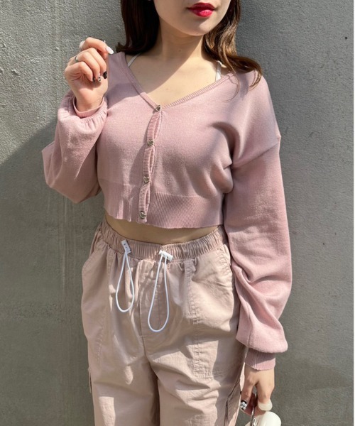 OLIVE des OLIVE(オリーブデオリーブ)の「ハートボタンクロップドカーディガン(カーディガン/ボレロ・レディース・レッド/オフホワイト/サックスブルー/ピンク/ブラック・FREE)」の4枚目の写真