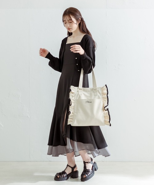 OLIVE des OLIVE(オリーブデオリーブ)の「ハートボタンクロップドカーディガン(カーディガン/ボレロ・レディース・レッド/オフホワイト/サックスブルー/ピンク/ブラック・FREE)」の13枚目の写真