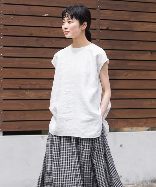 かぐれ（カグレ）の「リネンクルーネックフレンチスリーブ（シャツ