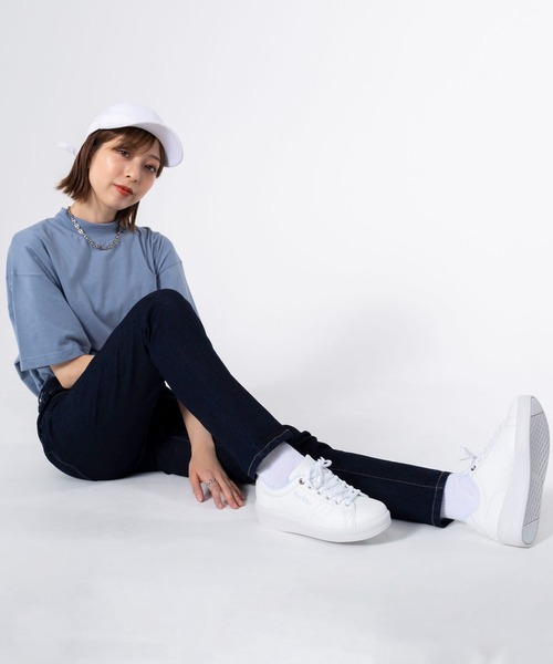 EASTBOY(イーストボーイ)の「EASTBOY/イーストボーイ ブランド ロゴ 厚底 軽量 コートウェッジソール シューズ(スニーカー・レディース・ブラック/ホワイト・22.5cm/23cm/23.5cm/24cm/24.5cm)」の5枚目の写真