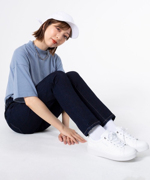 EASTBOY(イーストボーイ)の「EASTBOY/イーストボーイ ブランド ロゴ 厚底 軽量 コートウェッジソール シューズ(スニーカー・レディース・ブラック/ホワイト・22.5cm/23cm/23.5cm/24cm/24.5cm)」の3枚目の写真