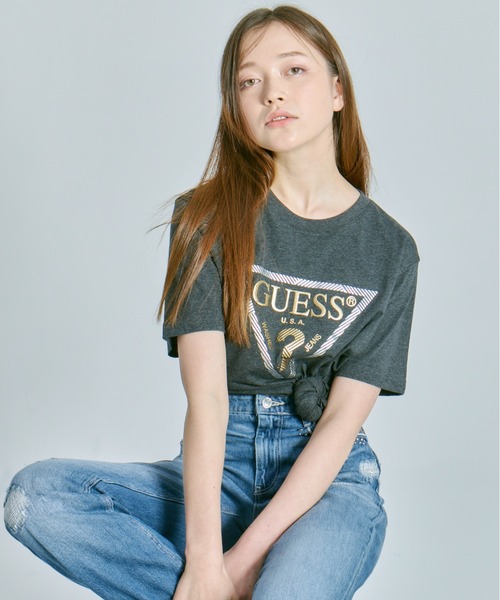 Guess(ゲス)の「【GUESS】ゲス Gold Triangle Logo Tee ロゴTシャツ(Tシャツ/カットソー・レディース・ホワイト/グレー/ブラック・M/L/XL)」の8枚目の写真