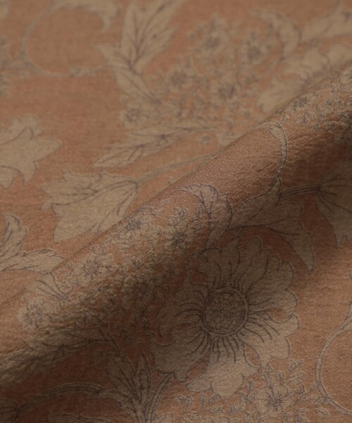 MACKINTOSH LONDON(マッキントッシュ ロンドン)の「【BIBURY FLOWER】バイブリーオーガンジーワンピース(ワンピース・レディース・ベージュ系その他/ネイビー・40/38)」の14枚目の写真