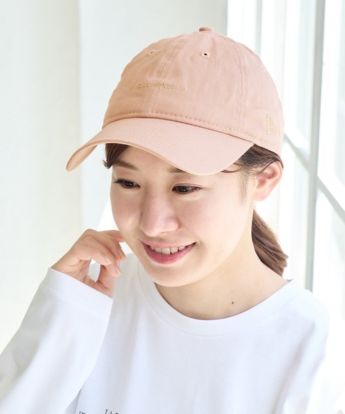 NEW ERA（ニューエラ）の「【NEW ERA(R)/ニューエラ別注】920CS handwritten ロゴキャップ（キャップ・レディース・ブラック/ブラウン/ピンク系その他2・FREE）」の3枚目の写真