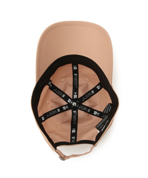 NEW ERA（ニューエラ）の「【NEW ERA(R)/ニューエラ別注】920CS handwritten ロゴキャップ（キャップ・レディース・ブラック/ブラウン/ピンク系その他2・FREE）」の17枚目の写真