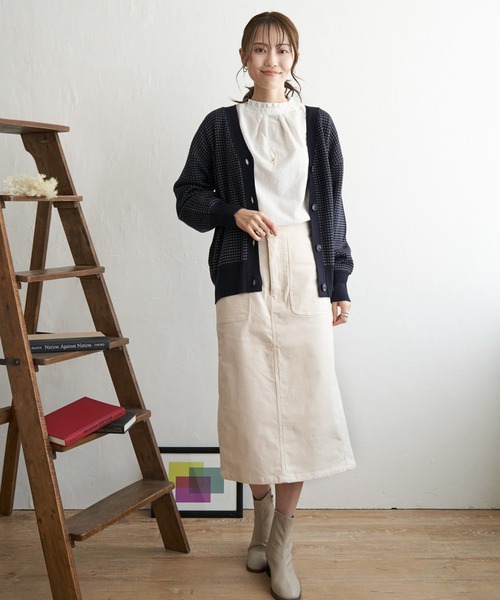 ikka（イッカ）の「コーデュロイスカート（スカート・レディース・チャコールグレー/グリーン/ベージュ/オフホワイト・M/L/S）」の5枚目の写真