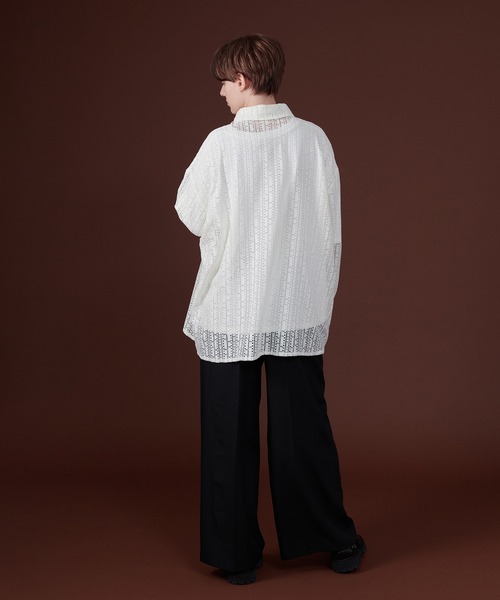 ONCILY(オンシェリー)の「LACE SHEER REGULAR COLLAR SHIRT / レースシアーレギュラーシャツ(シャツ/ブラウス・メンズ・ブラック/オフホワイト/ブルー・LARGE/MEDIUM)」の6枚目の写真