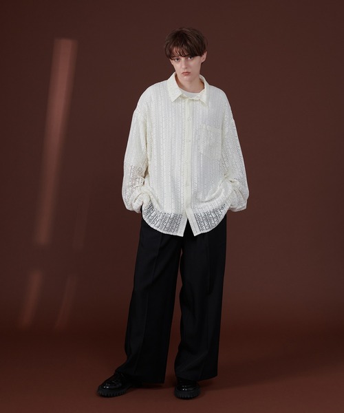 ONCILY(オンシェリー)の「LACE SHEER REGULAR COLLAR SHIRT / レースシアーレギュラーシャツ(シャツ/ブラウス・メンズ・ブラック/オフホワイト/ブルー・LARGE/MEDIUM)」の4枚目の写真