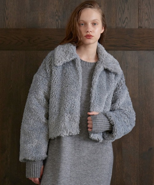 MIELI INVARIANT（ミエリインヴァリアント）の「Teddy Fur Short Coat（その他アウター・レディース・ブラック/ブルーグレー/アイボリー・FREE）」の3枚目の写真