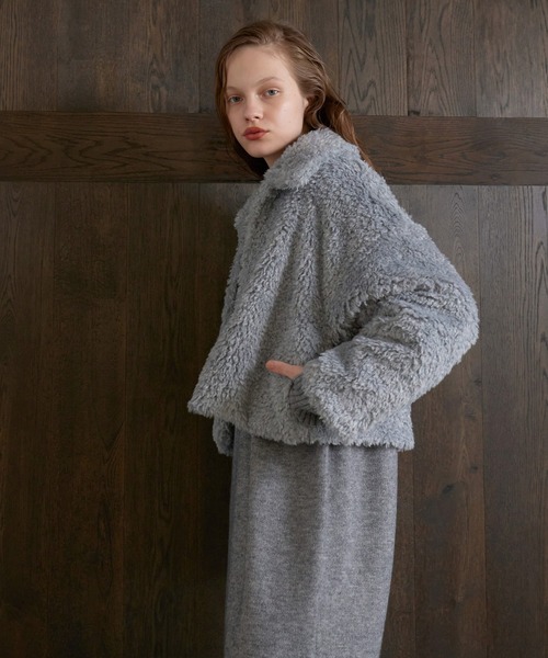MIELI INVARIANT（ミエリインヴァリアント）の「Teddy Fur Short Coat（その他アウター・レディース・ブラック/ブルーグレー/アイボリー・FREE）」の12枚目の写真