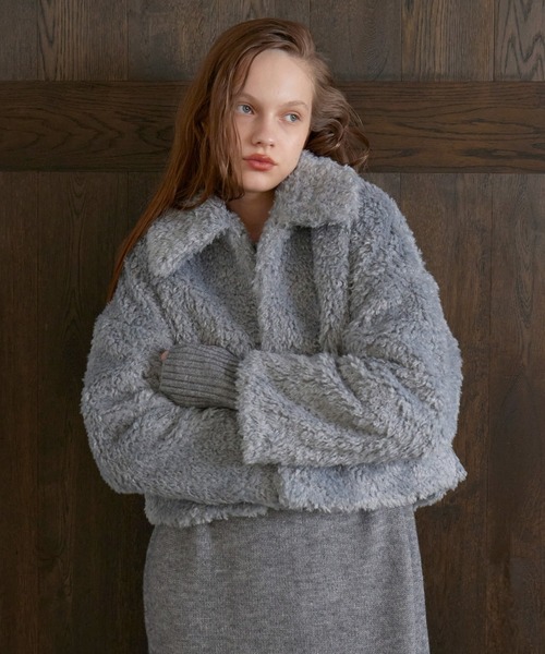 MIELI INVARIANT（ミエリインヴァリアント）の「Teddy Fur Short Coat（その他アウター・レディース・ブラック/ブルーグレー/アイボリー・FREE）」の13枚目の写真