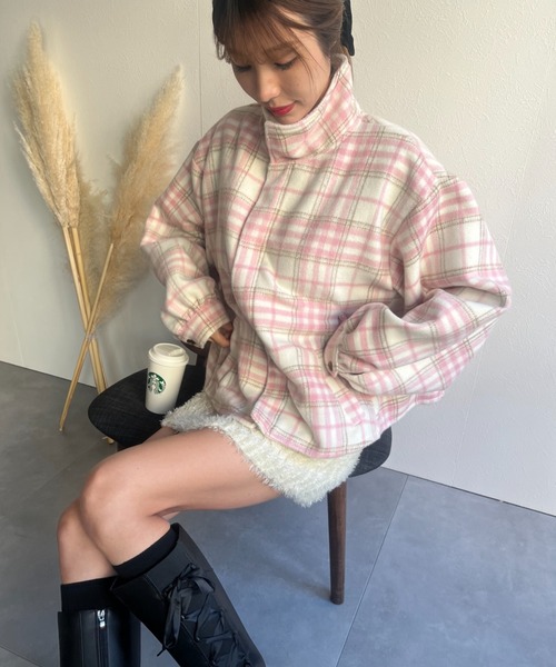 LAC-VERT(ラック・ヴェール)の「スタンドカラーAラインフレアジャケット(ステンカラーコート・レディース・ブラック/アイボリー/ピンク/ブラウン/チャコールグレー・FREE)」の5枚目の写真