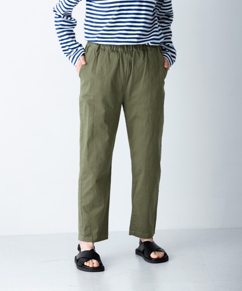 美品　日本製　かぐれ　コットンストレッチ　イージーパンツ　チノパン　カーキ かぐれ（カグレ）の「コットンストレッチイージーパンツ（その他パンツ