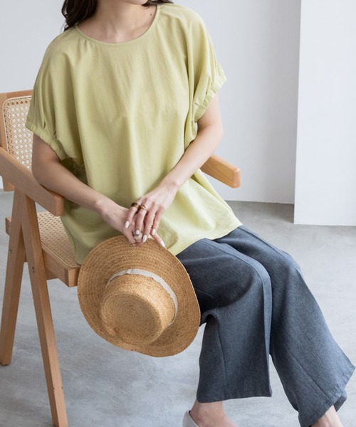 Howdy Marie（ハウディ―マリー）の「Howdy Marie ハウディーマリー 制菌加工 サラリ冷感 ギャザーデザインTシャツ（Tシャツ/カットソー・レディース・イエロー系その他/ホワイト/チャコールグレー/ブラウン・M/L/S/XL）」の4枚目の写真