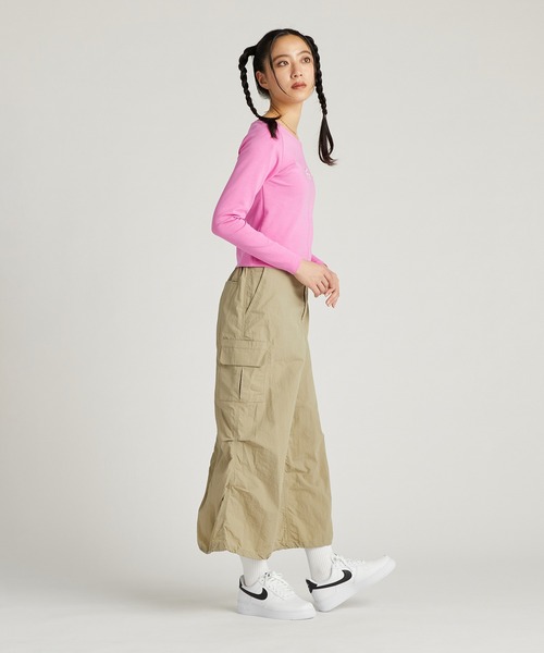 NIKE（ナイキ）の「《セットアップ対応商品》ナイキ エア ウィメンズ ロングスリーブ トップ / Nike Air Women's Long-Sleeve Top＜XS-2XL 展開＞（その他トップス・レディース・レッド系その他2/ブラック/パープル系その他・L/M/XL/2XL/S/XS）」の18枚目の写真