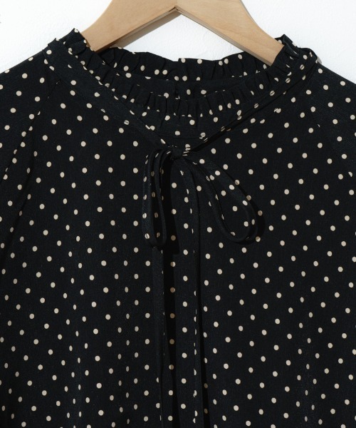 flower（フラワー）の「タイニードットリボンブラウス（シャツ/ブラウス・レディース・アイボリー/ブラック・FREE）」の16枚目の写真