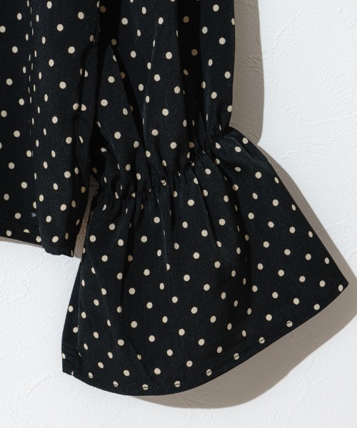 flower（フラワー）の「タイニードットリボンブラウス（シャツ/ブラウス・レディース・アイボリー/ブラック・FREE）」の15枚目の写真