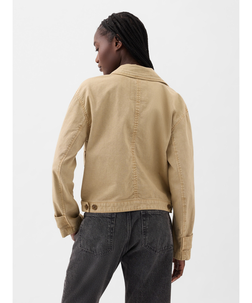 GAP(ギャップ)の「リラックス ユーティリティ ジャケット(デニムジャケット・レディース・グリーン/ベージュ/ブラック・M/L/XS/XXS/S)」の6枚目の写真